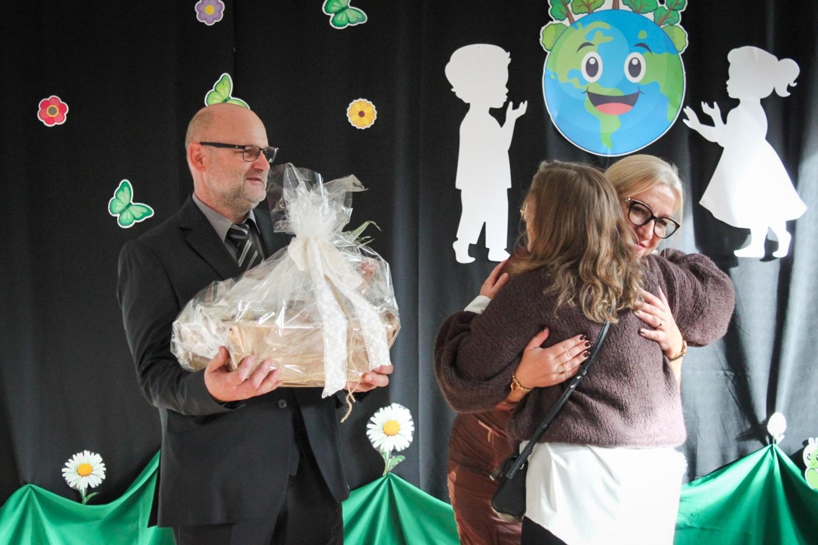 Zdjęcie w galerii na portalu naszraciborz.pl: Zielona lekcja w plenerze. Otwarto Ekopracownię pod chmurką w Babicach wiadomości z regionu