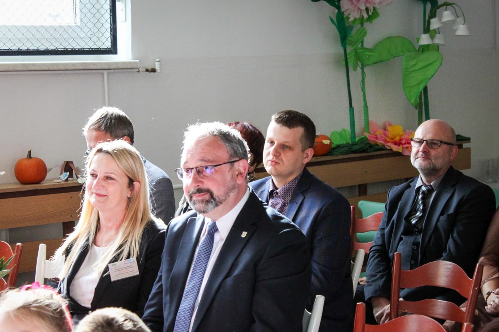 Zdjęcie w galerii na portalu naszraciborz.pl: Zielona lekcja w plenerze. Otwarto Ekopracownię pod chmurką w Babicach wiadomości z regionu