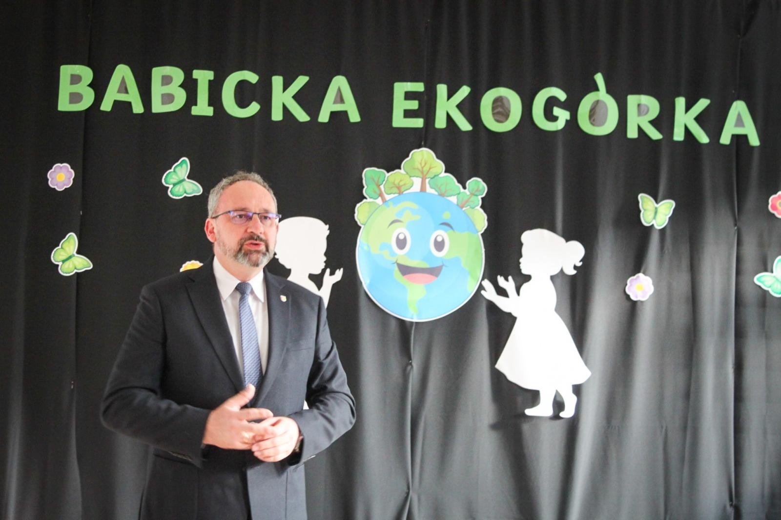 Zdjęcie w galerii na portalu naszraciborz.pl: Zielona lekcja w plenerze. Otwarto Ekopracownię pod chmurką w Babicach wiadomości z regionu