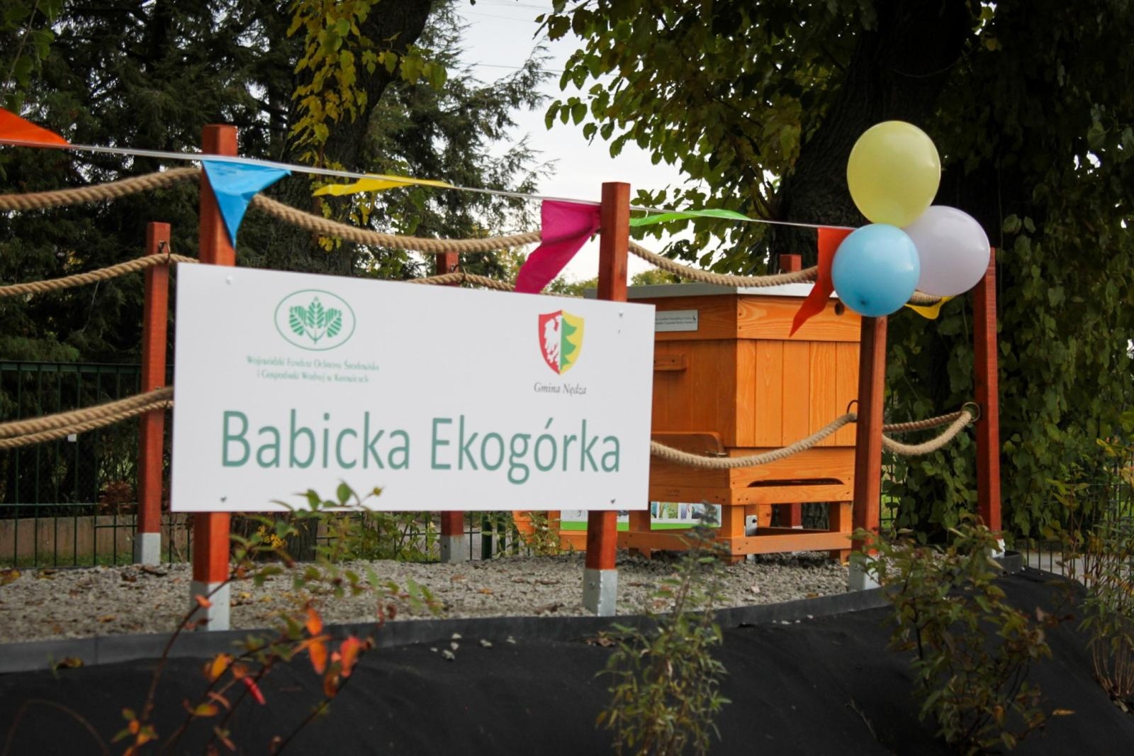 Zdjęcie w galerii na portalu naszraciborz.pl: Zielona lekcja w plenerze. Otwarto Ekopracownię pod chmurką w Babicach wiadomości z regionu