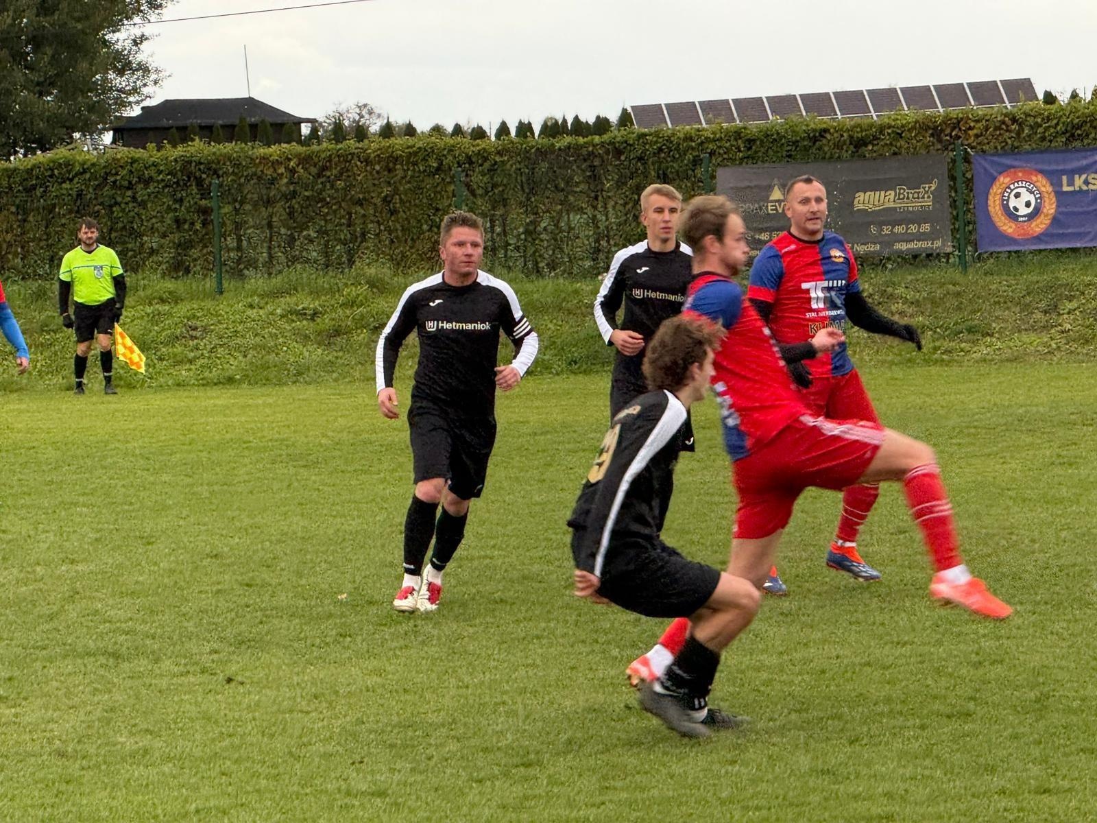 Zdjęcie w galerii na portalu naszraciborz.pl: Twierdza nie do zdobycia. Kolejna wygrana LKS Brax-Ton Raszczyce wiadomości z regionu