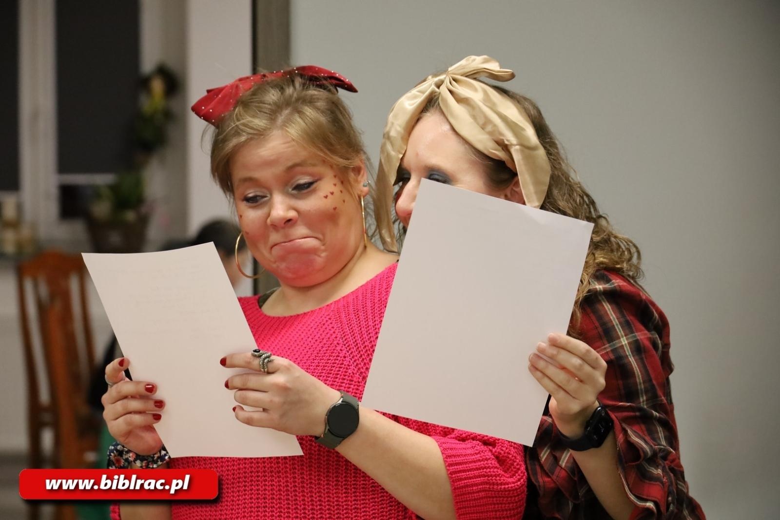 Zdjęcie w galerii na portalu naszraciborz.pl: Raz, dwa, trzy… Baba Jaga patrzy! Za nami Noc Bibliotek w Raciborzu wiadomości z regionu