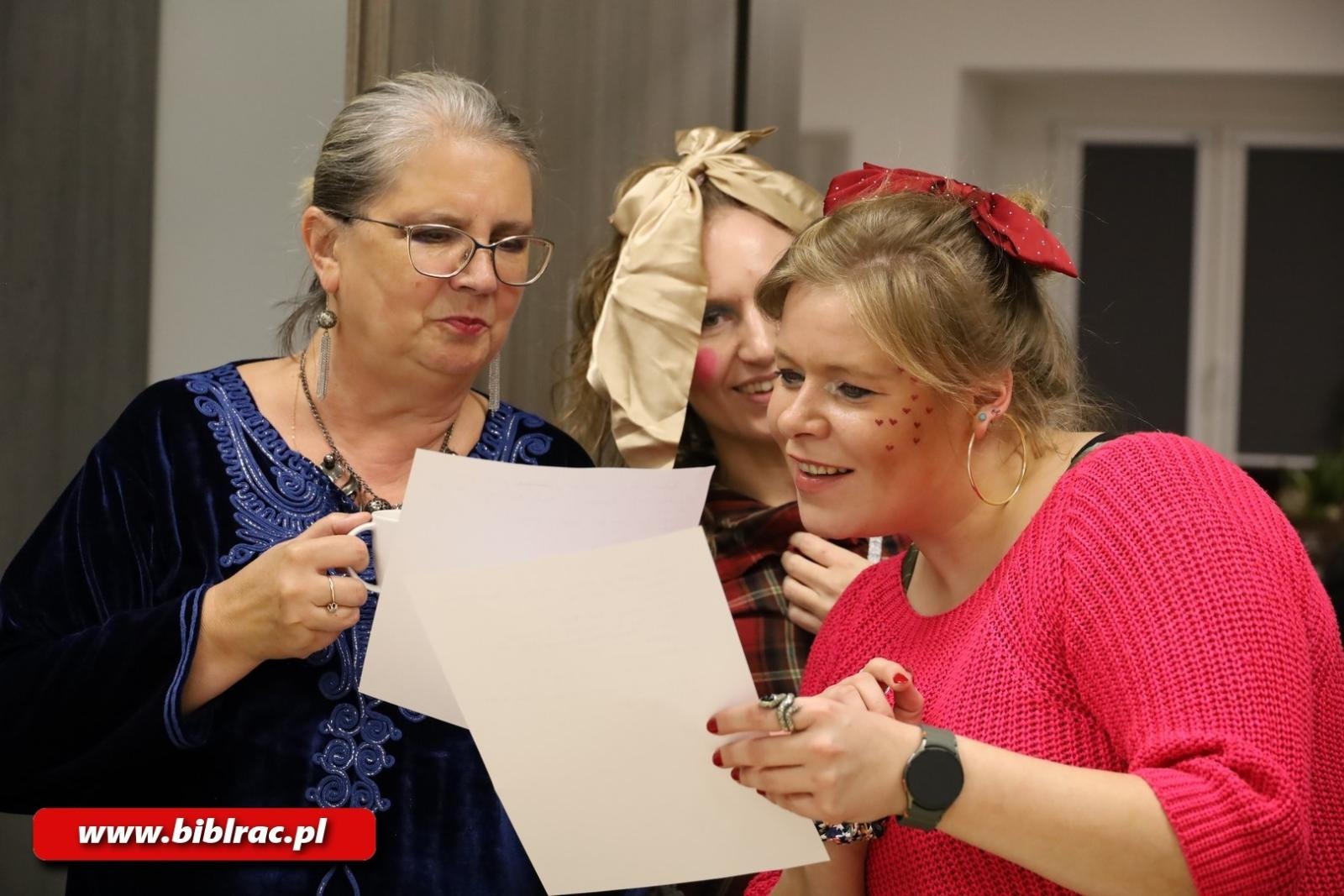 Zdjęcie w galerii na portalu naszraciborz.pl: Raz, dwa, trzy… Baba Jaga patrzy! Za nami Noc Bibliotek w Raciborzu wiadomości z regionu