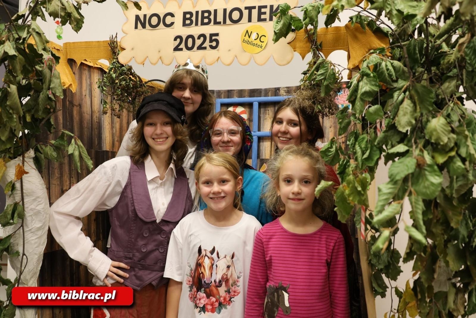 Zdjęcie w galerii na portalu naszraciborz.pl: Czy dzieciom udało się odnaleźć magiczną księgę, czyli NOC BIBLIOTEK na bis wiadomości z regionu