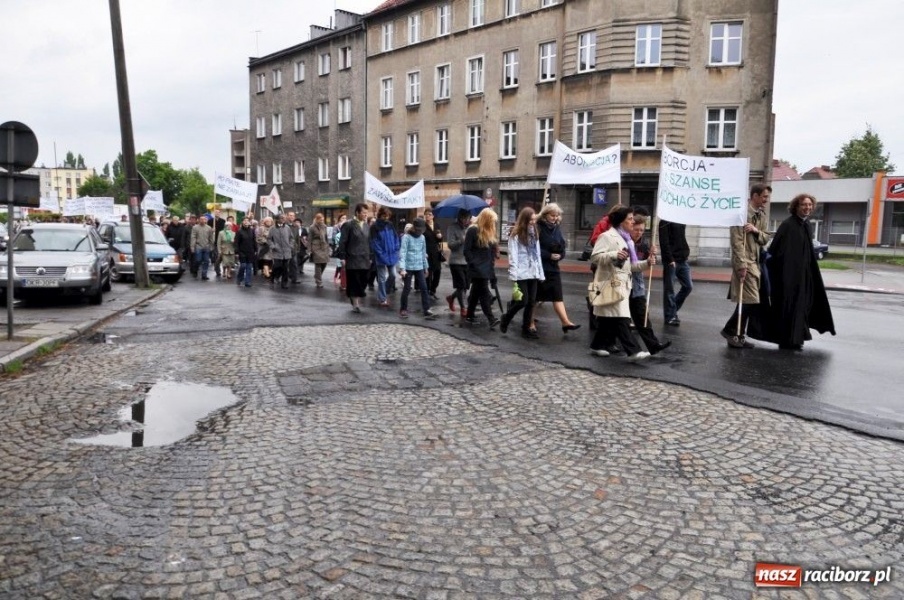 Zdjęcie w galerii na portalu naszraciborz.pl: Maszerowali dla życia wiadomości z regionu