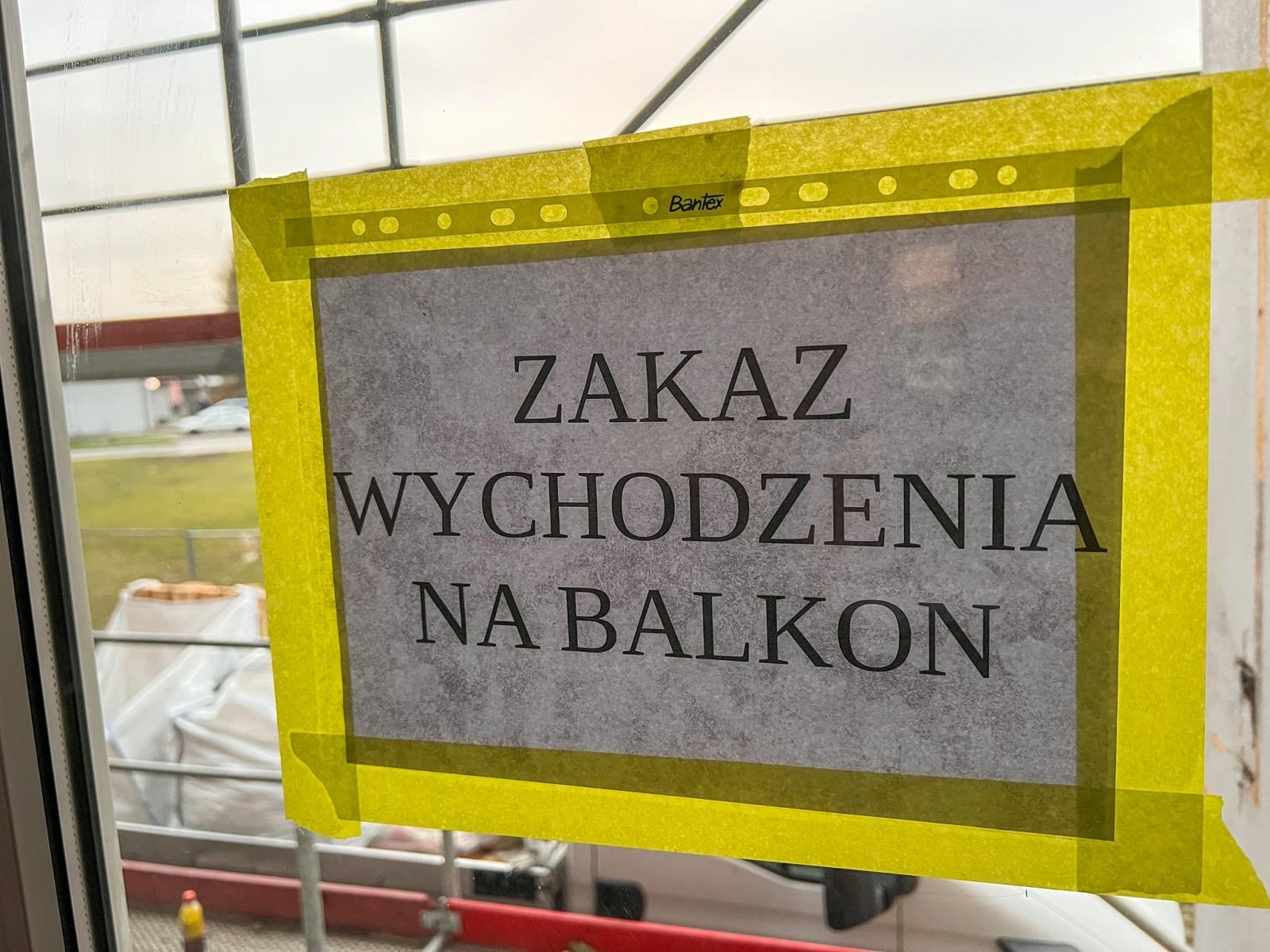 Zdjęcie w galerii na portalu naszraciborz.pl: Mieszkańcy bloku na Ostrogu walczą z drażniącym zapachem chemikaliów w ich mieszkaniach wiadomości z regionu