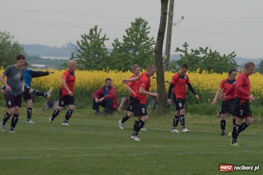 Zdjęcie w galerii na portalu naszraciborz.pl: Melduję, Borucin gotowy do awansu! wiadomości z regionu