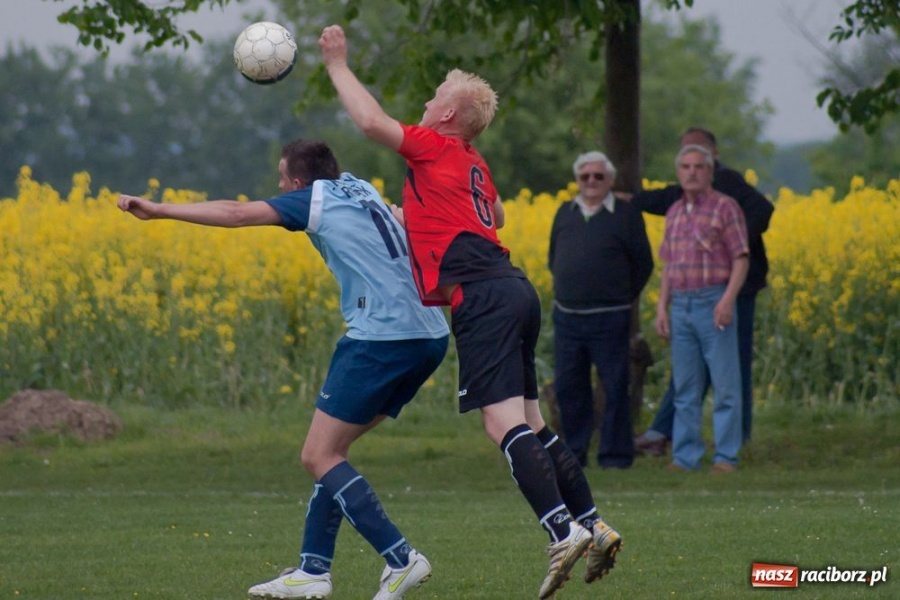 Zdjęcie w galerii na portalu naszraciborz.pl: Melduję, Borucin gotowy do awansu! wiadomości z regionu