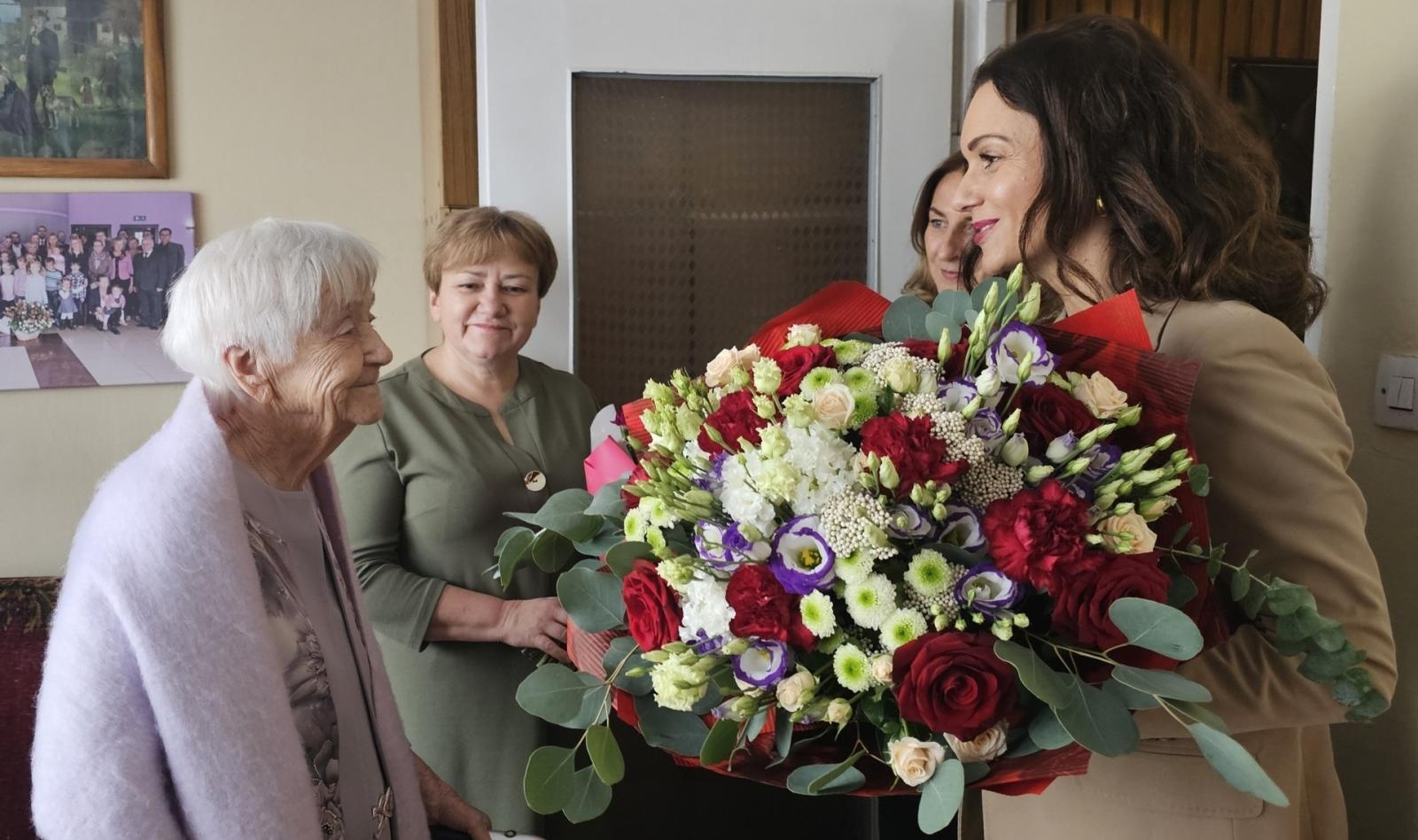 Zdjęcie w galerii na portalu naszraciborz.pl: Setne urodziny Marianny Pasierb z Raciborza – wyjątkowy jubileusz wiadomości z regionu