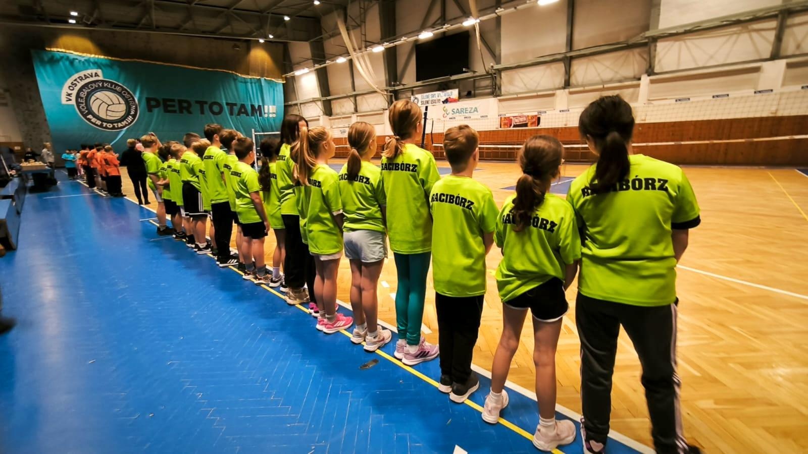 Zdjęcie w galerii na portalu naszraciborz.pl: Ręka w rękę – razem możemy więcej to transgraniczny projekt integracyjny dla dzieci i młodzieży wiadomości z regionu