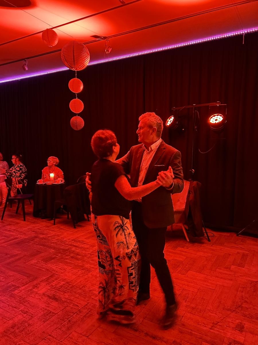 Zdjęcie w galerii na portalu naszraciborz.pl: Fajfy jak za dawnych lat. Za nami drugi podwieczorek taneczny dla seniorów wiadomości z regionu