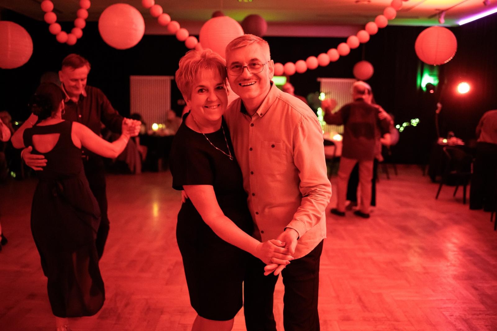 Zdjęcie w galerii na portalu naszraciborz.pl: Fajfy jak za dawnych lat. Za nami drugi podwieczorek taneczny dla seniorów wiadomości z regionu