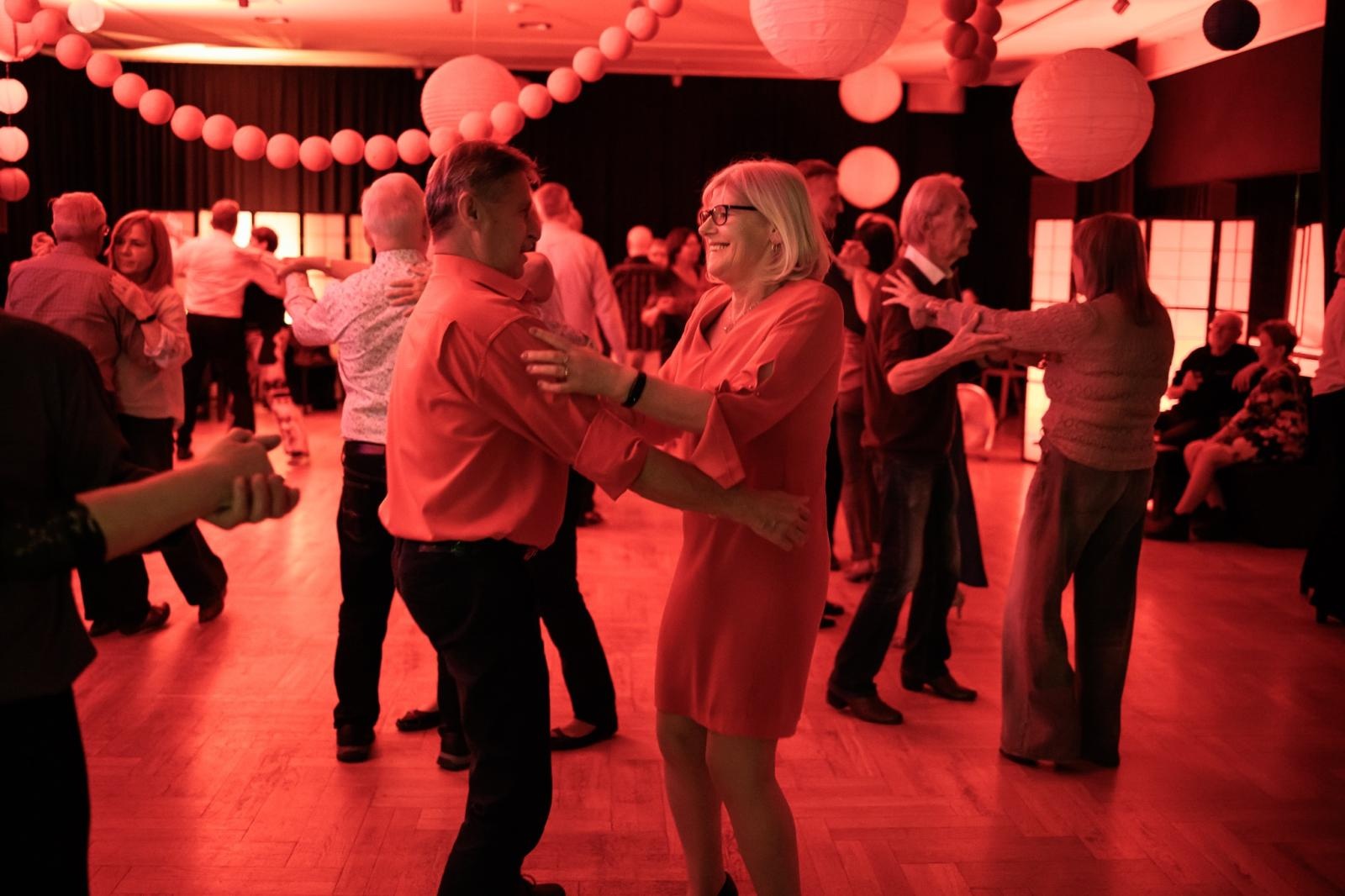 Zdjęcie w galerii na portalu naszraciborz.pl: Fajfy jak za dawnych lat. Za nami drugi podwieczorek taneczny dla seniorów wiadomości z regionu