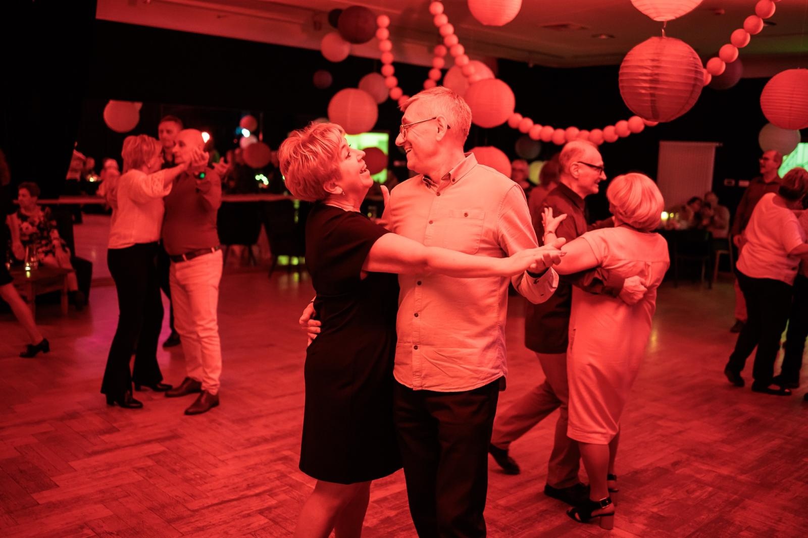 Zdjęcie w galerii na portalu naszraciborz.pl: Fajfy jak za dawnych lat. Za nami drugi podwieczorek taneczny dla seniorów wiadomości z regionu