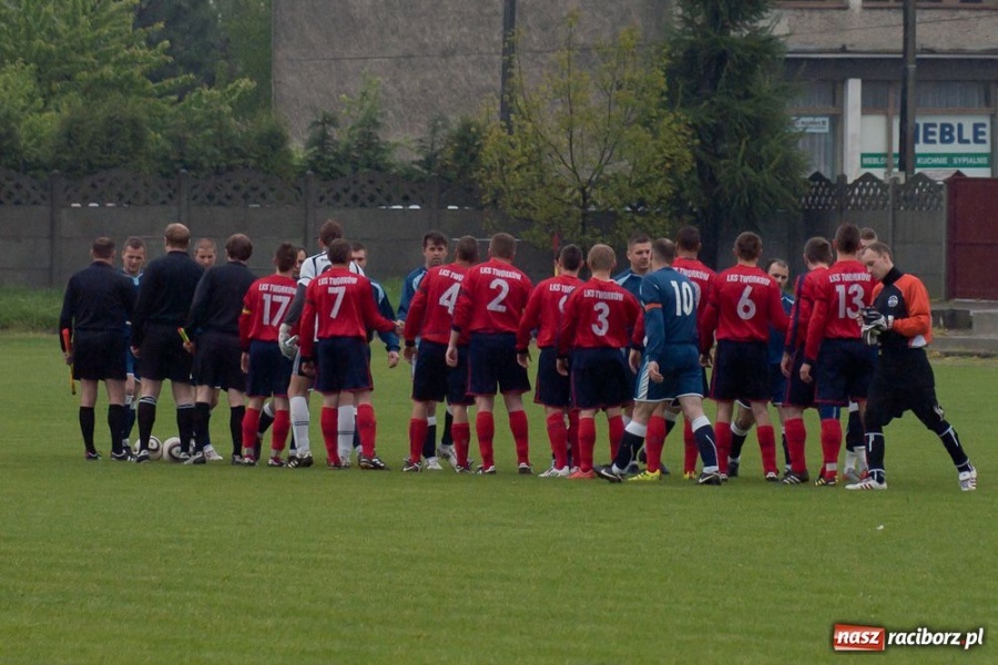 Zdjęcie w galerii na portalu naszraciborz.pl: Deszczowe zwycięstwo Tworkowa wiadomości z regionu