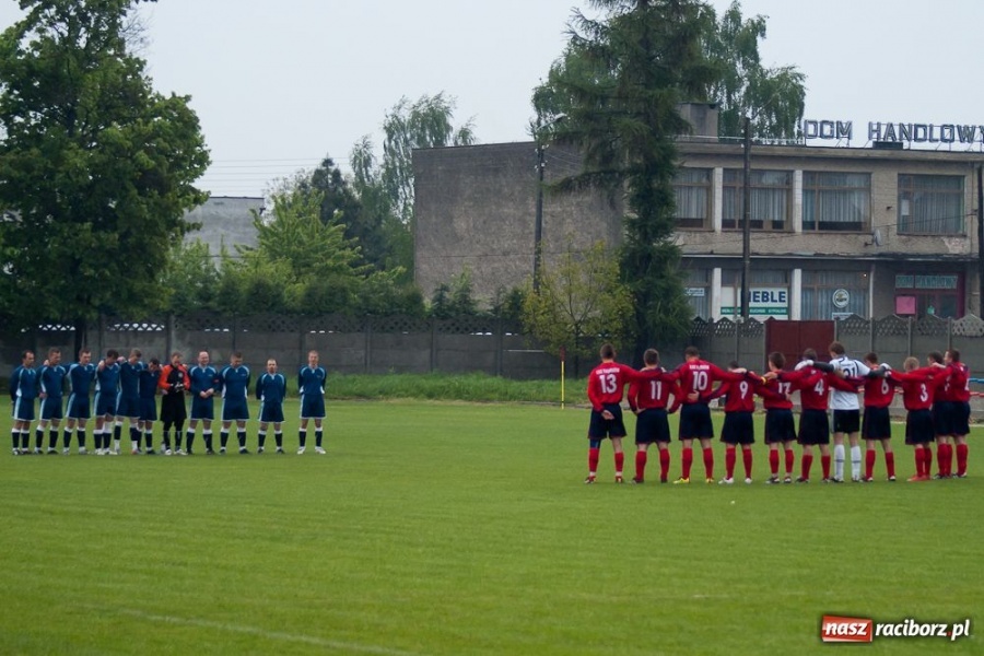 Zdjęcie w galerii na portalu naszraciborz.pl: Deszczowe zwycięstwo Tworkowa wiadomości z regionu
