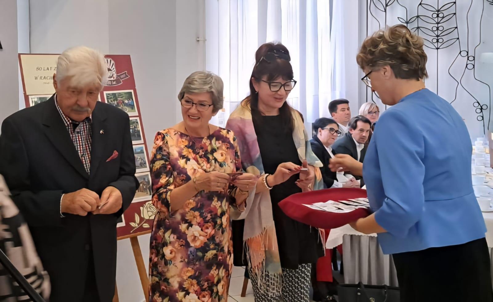 Zdjęcie w galerii na portalu naszraciborz.pl: ZNP. Nauczyciele seniorzy spotkali się w Raciborskiej wiadomości z regionu