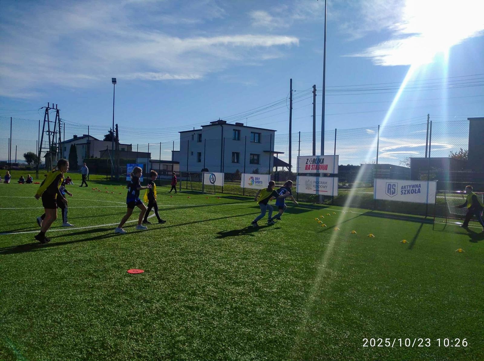 Zdjęcie w galerii na portalu naszraciborz.pl: Turniej Ręczna na Orliku 2025 – emocje w Tworkowie wiadomości z regionu