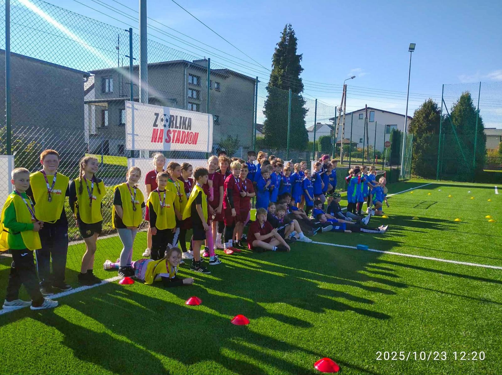 Zdjęcie w galerii na portalu naszraciborz.pl: Turniej Ręczna na Orliku 2025 – emocje w Tworkowie wiadomości z regionu