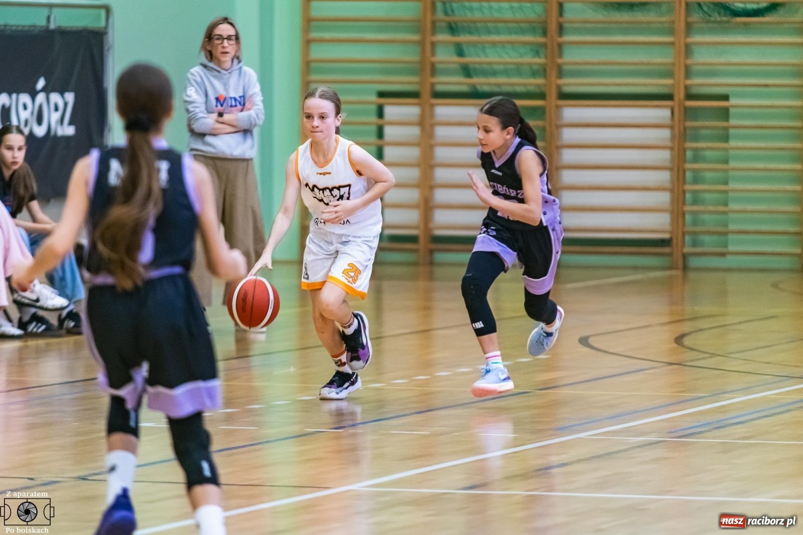 Zdjęcie w galerii na portalu naszraciborz.pl: Gładka wygrana koszykarek MiniBasketball Racibórz [FOTO] wiadomości z regionu