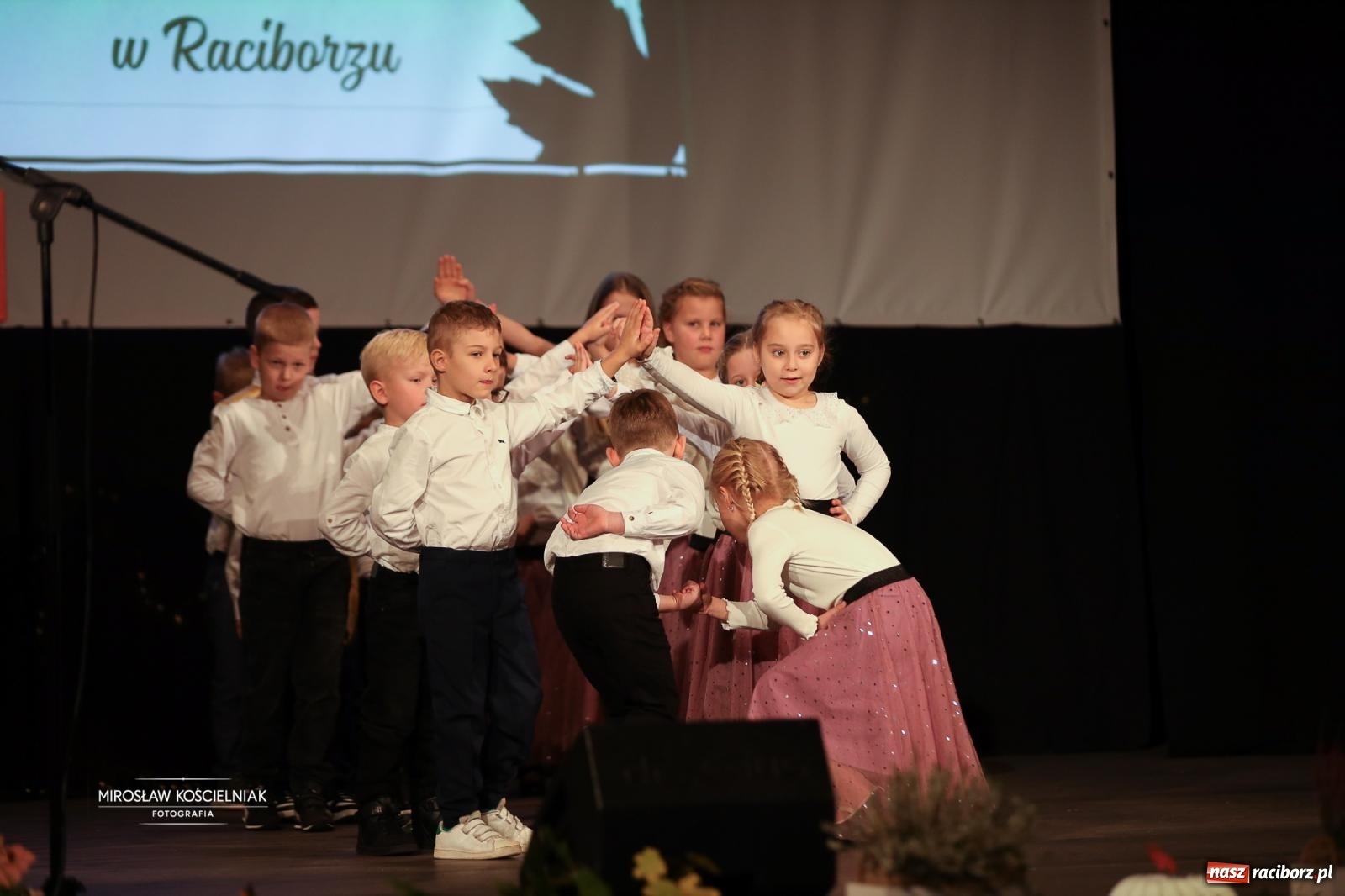 Zdjęcie w galerii na portalu naszraciborz.pl: 50-lecie Przedszkola nr 3 w Raciborzu w RCK Strzecha [FOTO i WIDEO] wiadomości z regionu