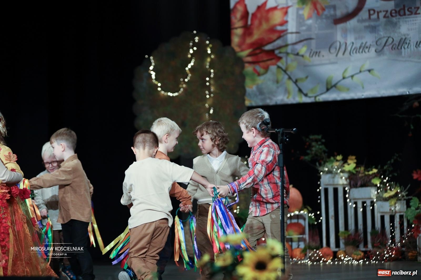 Zdjęcie w galerii na portalu naszraciborz.pl: 50-lecie Przedszkola nr 3 w Raciborzu w RCK Strzecha [FOTO i WIDEO] wiadomości z regionu