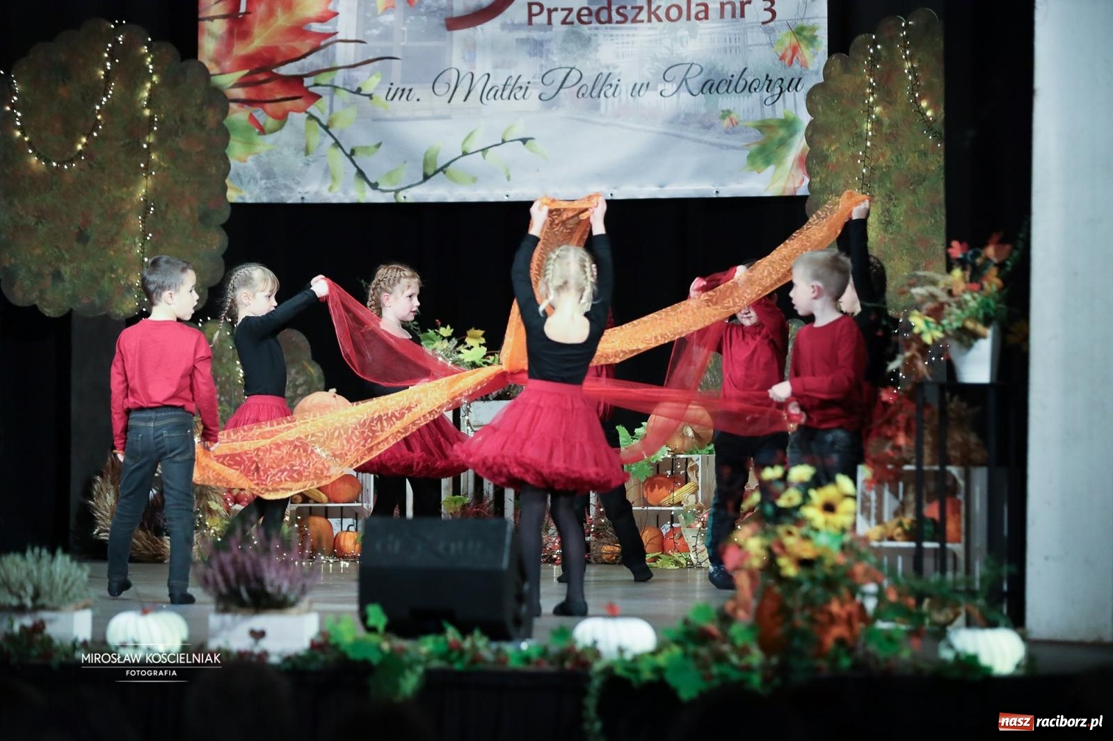 Zdjęcie w galerii na portalu naszraciborz.pl: 50-lecie Przedszkola nr 3 w Raciborzu w RCK Strzecha [FOTO i WIDEO] wiadomości z regionu