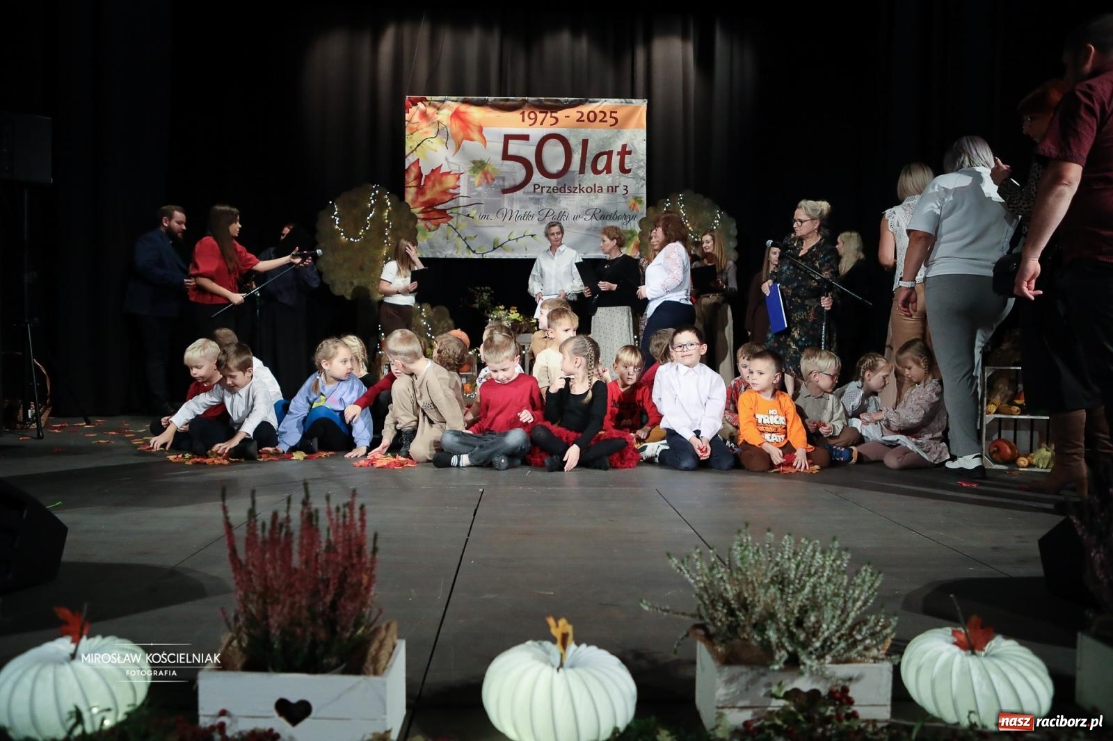 Zdjęcie w galerii na portalu naszraciborz.pl: 50-lecie Przedszkola nr 3 w Raciborzu w RCK Strzecha [FOTO i WIDEO] wiadomości z regionu