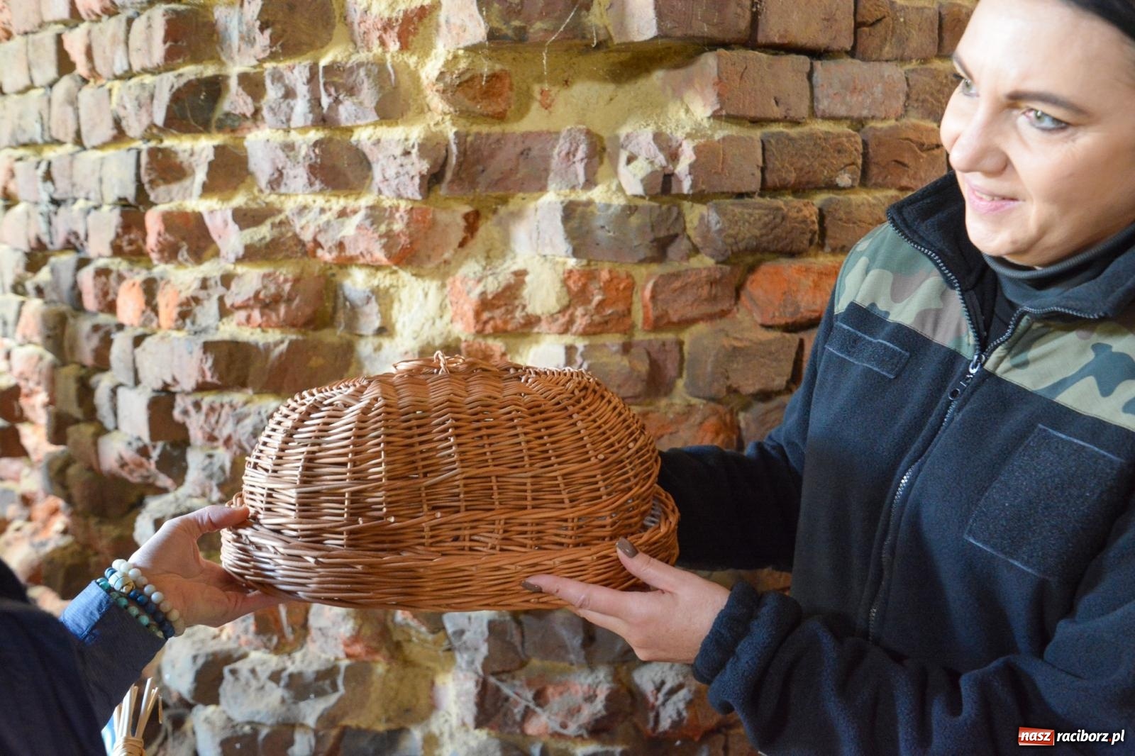 Zdjęcie w galerii na portalu naszraciborz.pl: Jarmark Rozmaitości w Sławikowie tym razem w starym browarze [FOTO i WIDEO] wiadomości z regionu