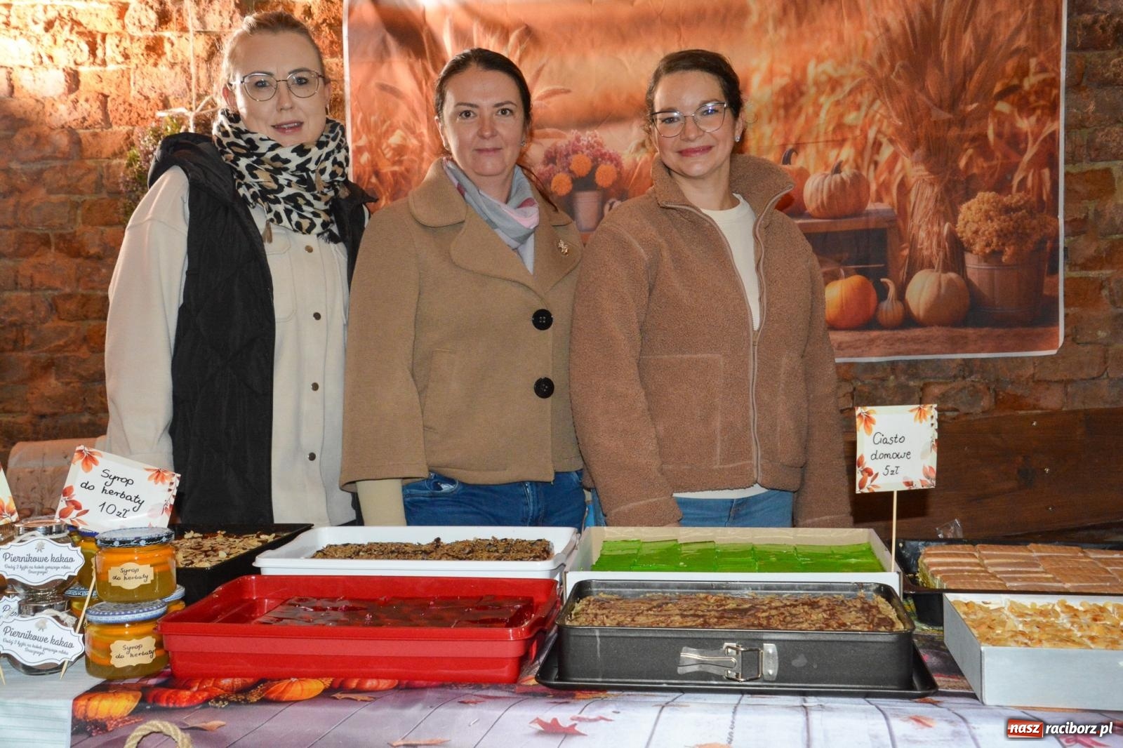 Zdjęcie w galerii na portalu naszraciborz.pl: Jarmark Rozmaitości w Sławikowie tym razem w starym browarze [FOTO i WIDEO] wiadomości z regionu