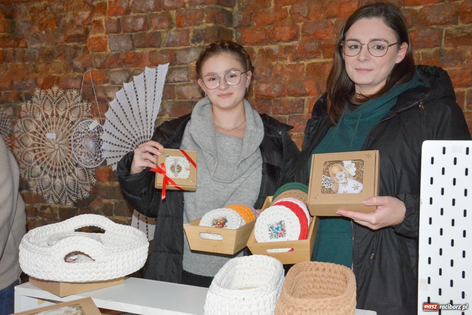 Zdjęcie w galerii na portalu naszraciborz.pl: Jarmark Rozmaitości w Sławikowie tym razem w starym browarze [FOTO i WIDEO] wiadomości z regionu