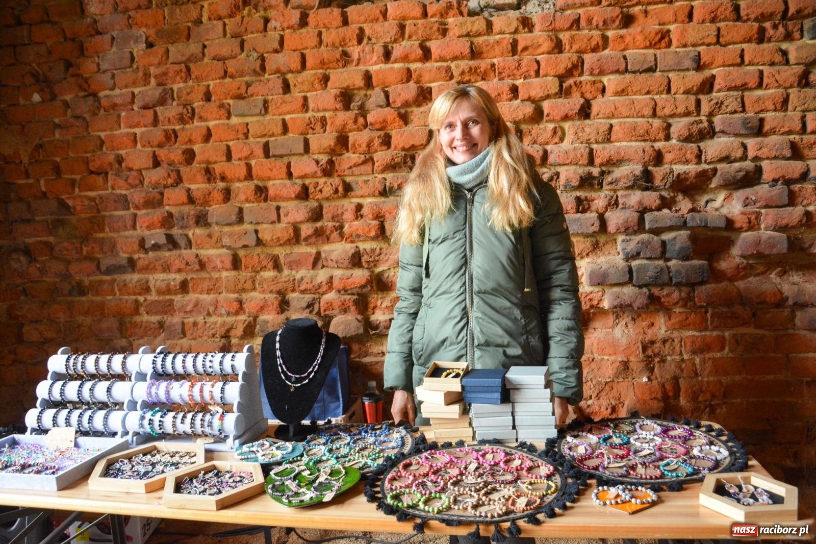 Zdjęcie w galerii na portalu naszraciborz.pl: Jarmark Rozmaitości w Sławikowie tym razem w starym browarze [FOTO i WIDEO] wiadomości z regionu