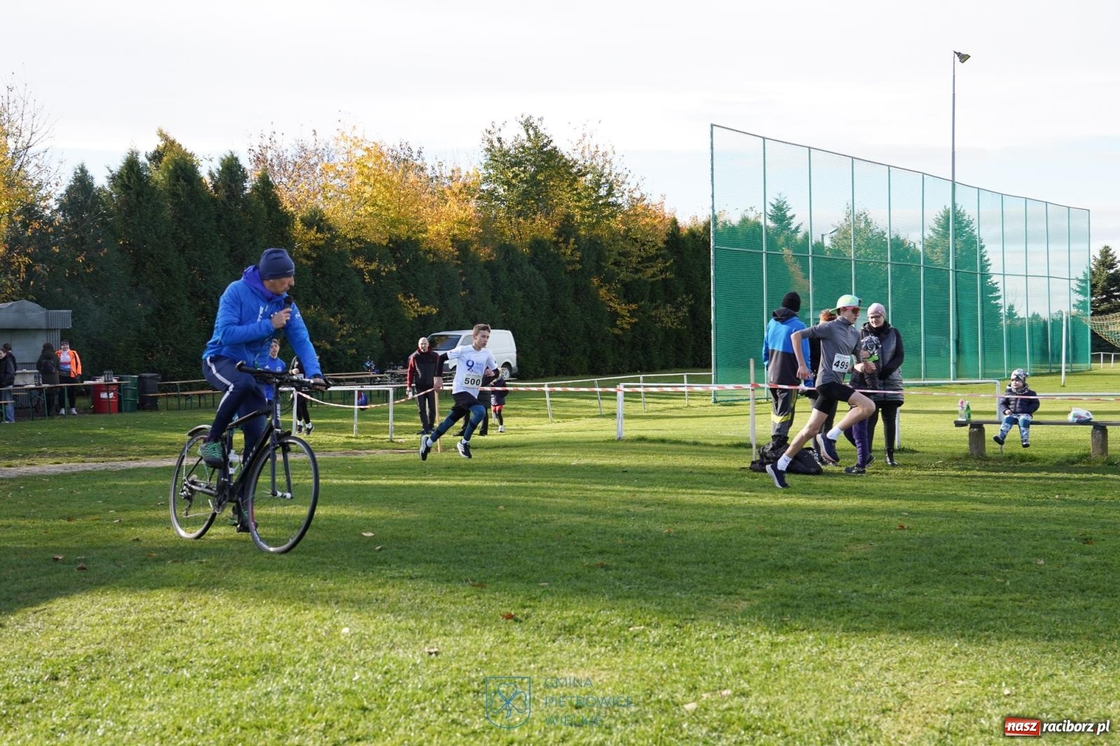 Zdjęcie w galerii na portalu naszraciborz.pl: Radosne przedpołudnie na sportowo w Pietrowicach Wielkich [FOTO i WIDEO] wiadomości z regionu