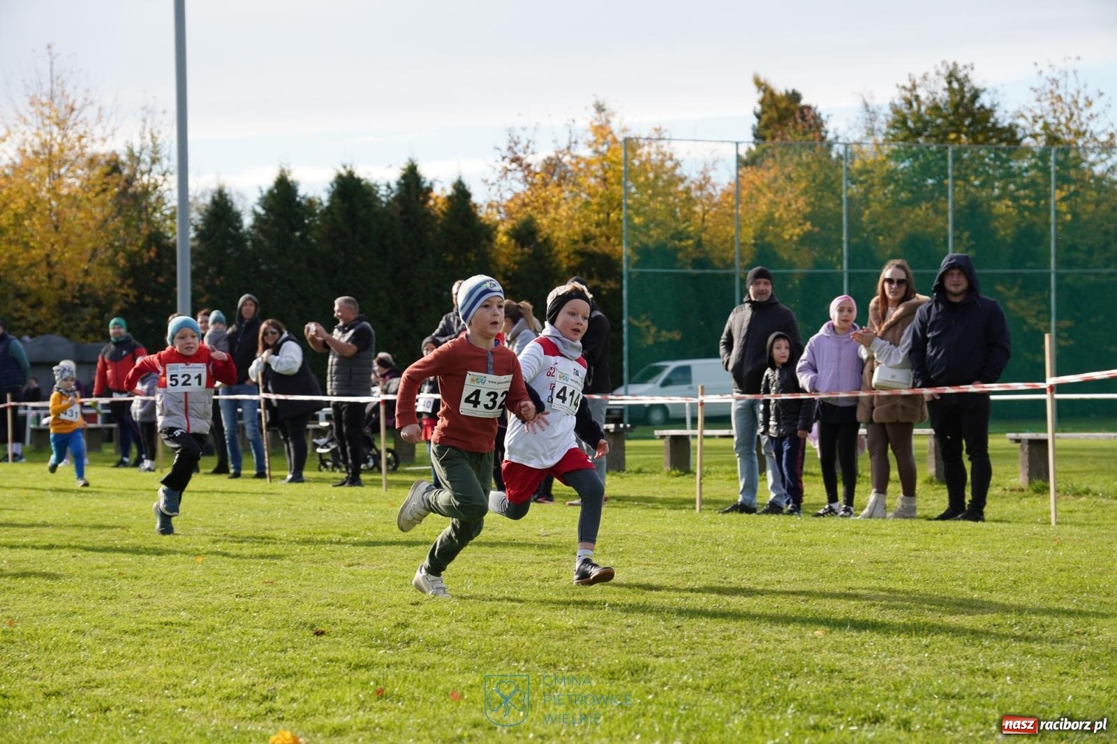 Zdjęcie w galerii na portalu naszraciborz.pl: Radosne przedpołudnie na sportowo w Pietrowicach Wielkich [FOTO i WIDEO] wiadomości z regionu