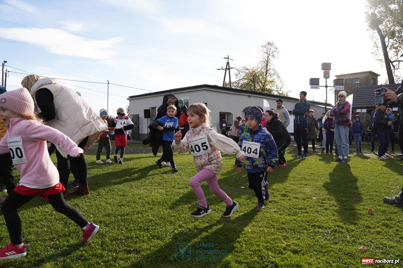 Zdjęcie w galerii na portalu naszraciborz.pl: Radosne przedpołudnie na sportowo w Pietrowicach Wielkich [FOTO i WIDEO] wiadomości z regionu