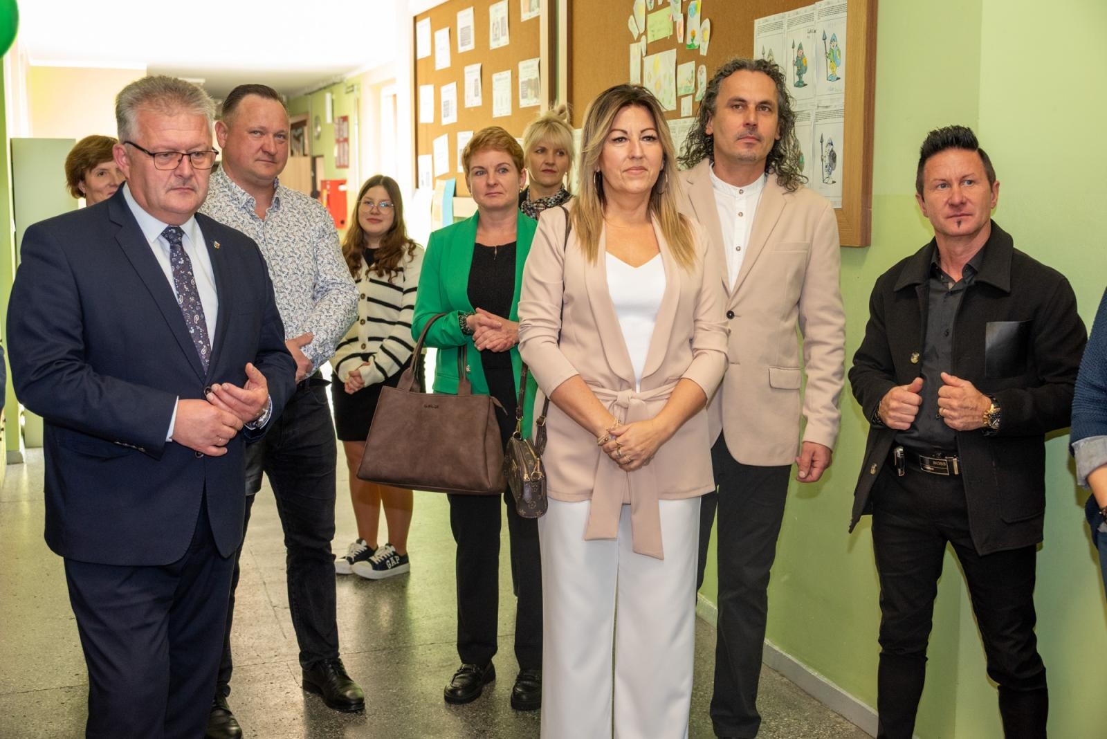 Zdjęcie w galerii na portalu naszraciborz.pl: Nowoczesna pracownia przyrodnicza i ścieżka dydaktyczna w Tworkowie już otwarte wiadomości z regionu