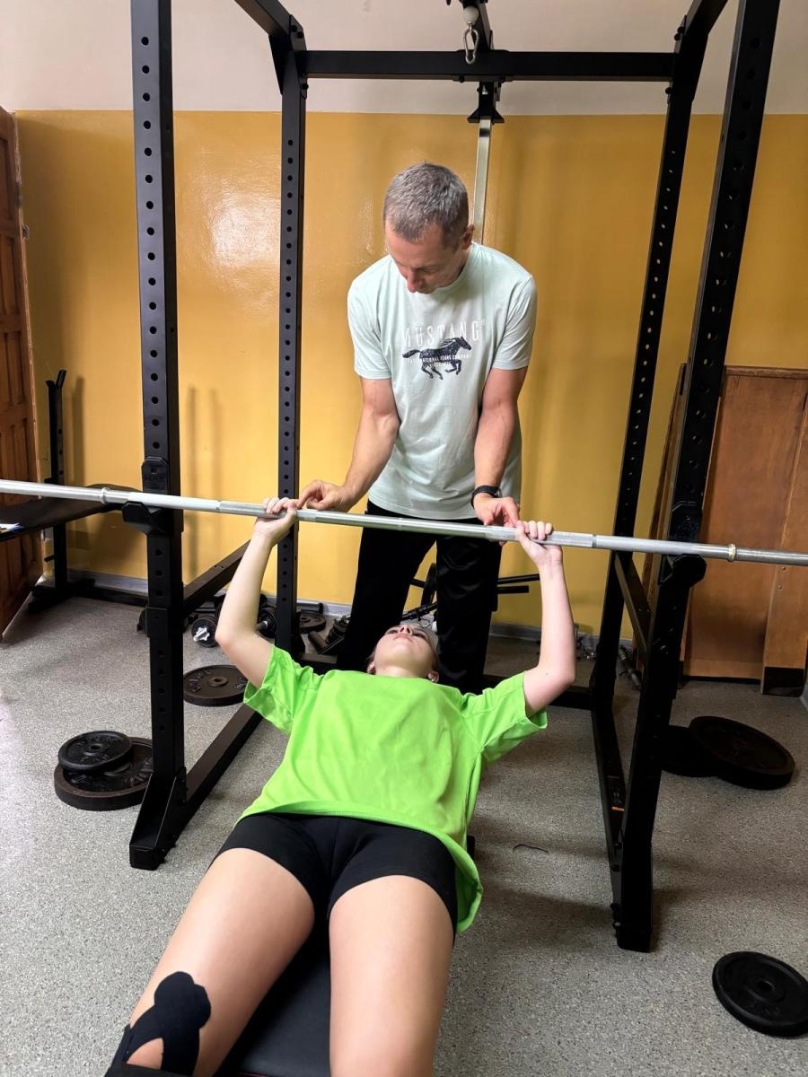 Zdjęcie w galerii na portalu naszraciborz.pl: Sport bez granic – polsko-czeskie zmagania młodzieży w raciborskim Ekonomiku wiadomości z regionu