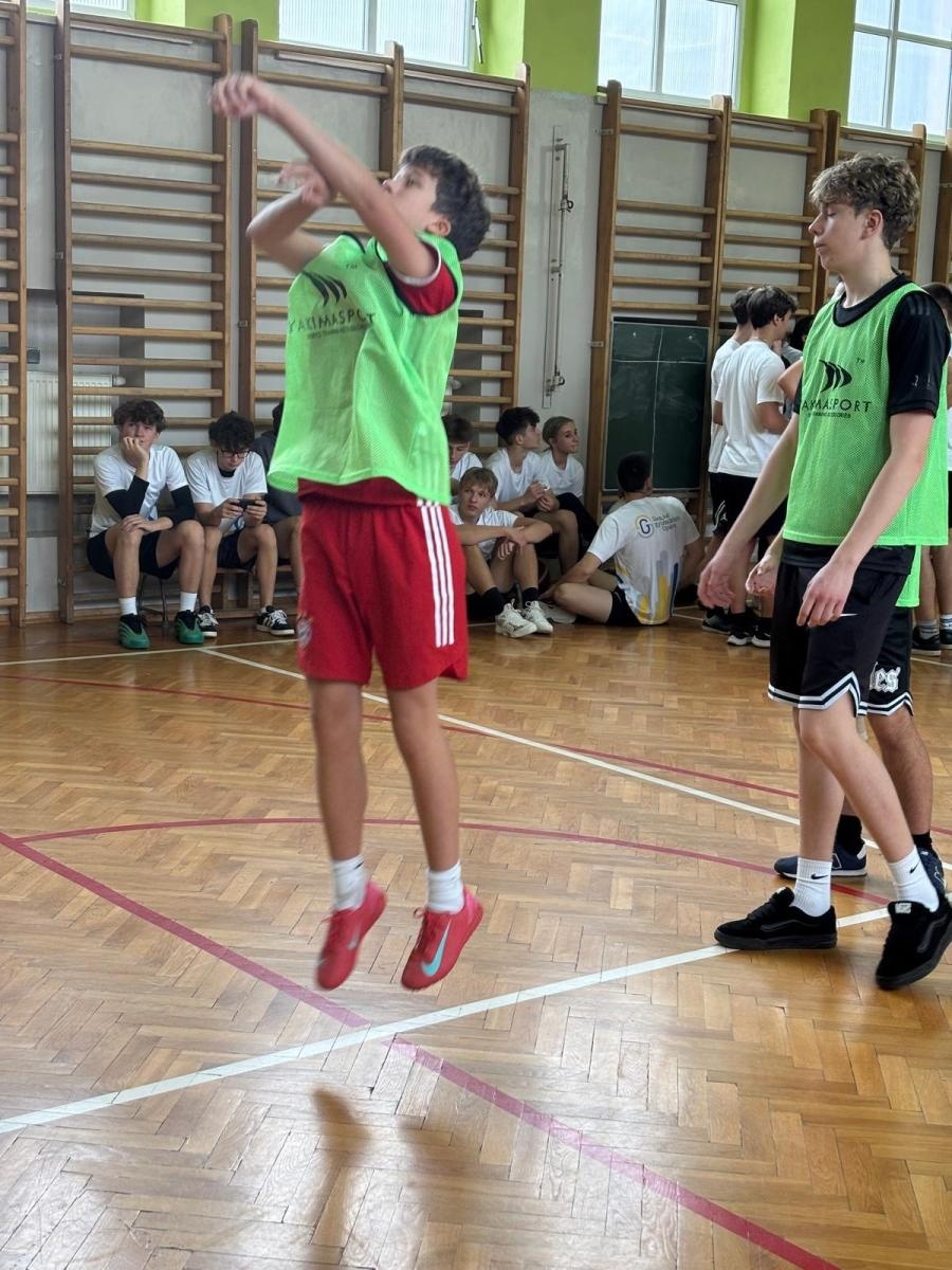 Zdjęcie w galerii na portalu naszraciborz.pl: Sport bez granic – polsko-czeskie zmagania młodzieży w raciborskim Ekonomiku wiadomości z regionu