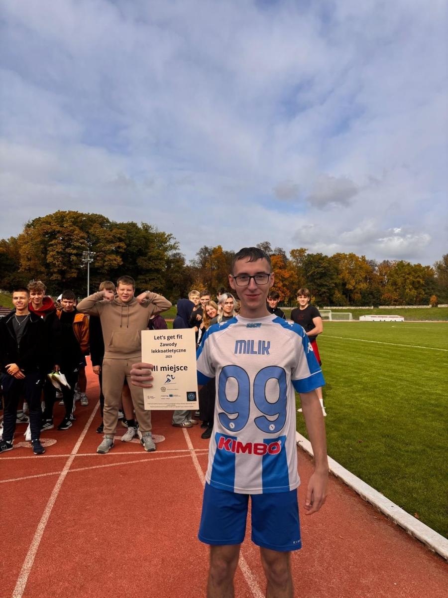 Zdjęcie w galerii na portalu naszraciborz.pl: Sport bez granic – polsko-czeskie zmagania młodzieży w raciborskim Ekonomiku wiadomości z regionu