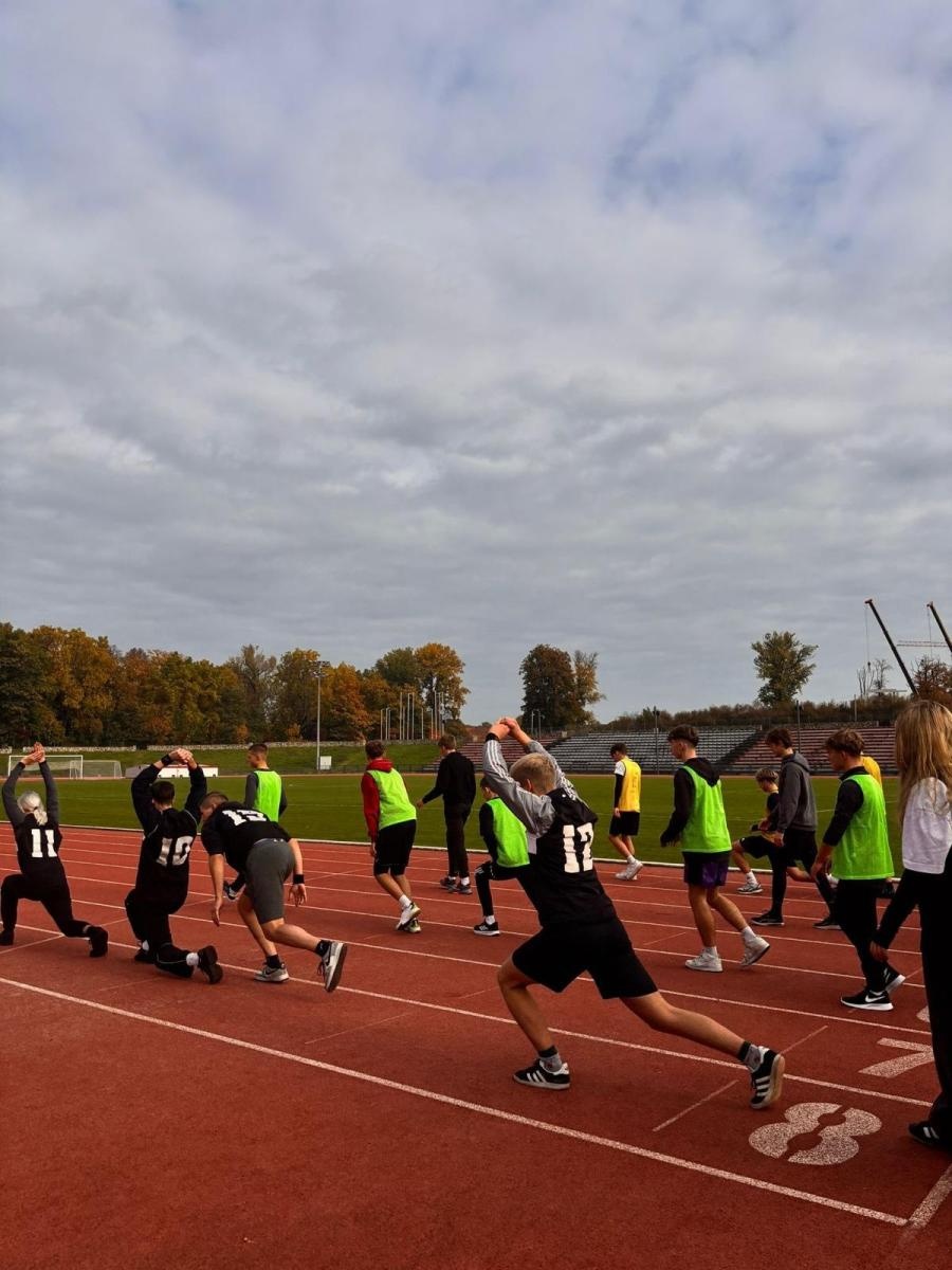 Zdjęcie w galerii na portalu naszraciborz.pl: Sport bez granic – polsko-czeskie zmagania młodzieży w raciborskim Ekonomiku wiadomości z regionu