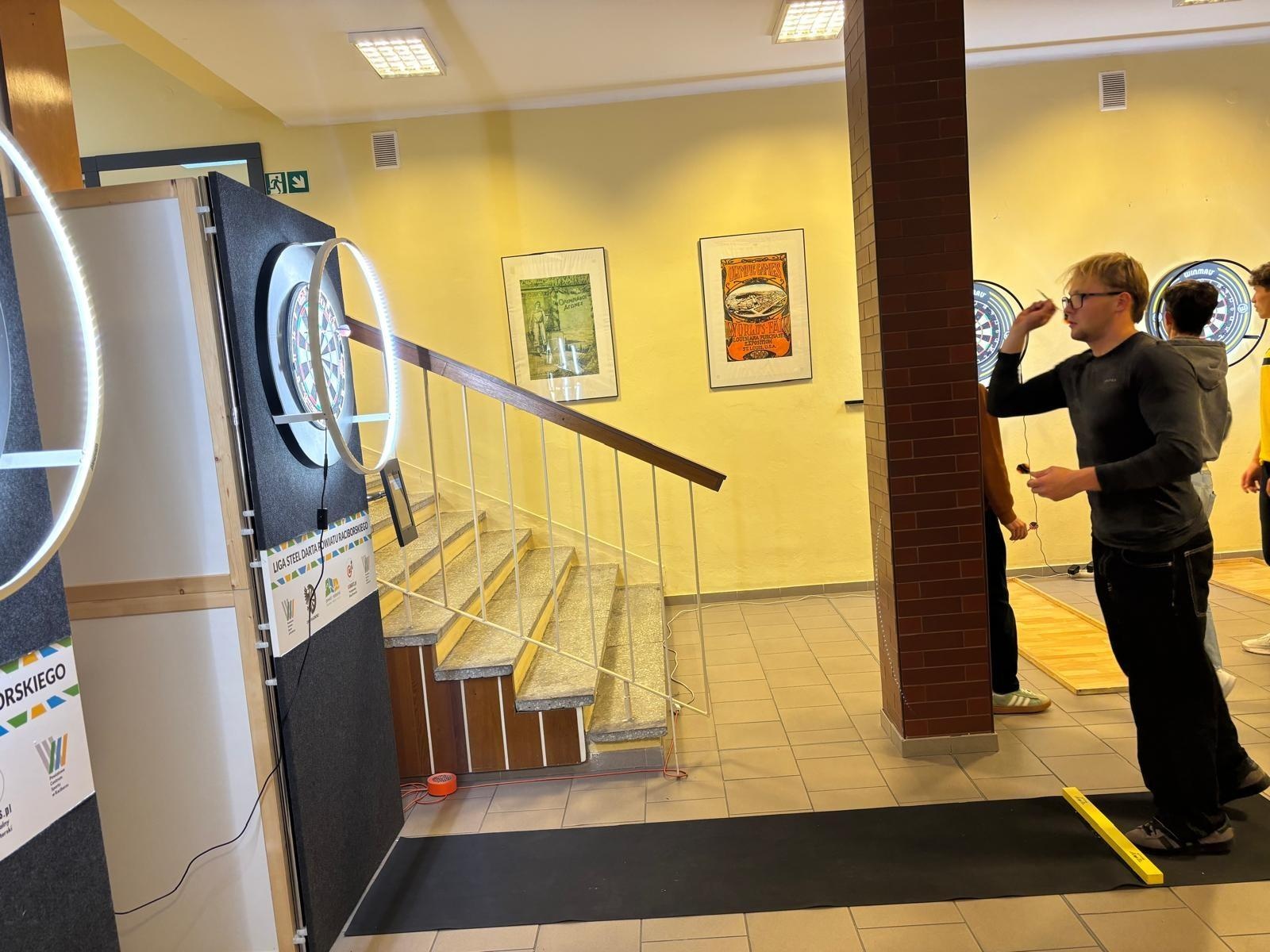 Zdjęcie w galerii na portalu naszraciborz.pl: Sport bez granic – polsko-czeskie zmagania młodzieży w raciborskim Ekonomiku wiadomości z regionu