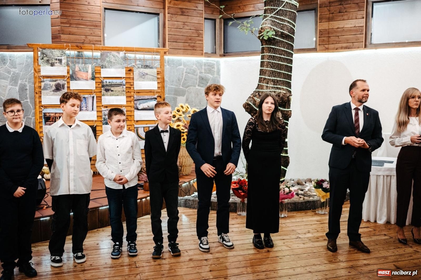 Zdjęcie w galerii na portalu naszraciborz.pl: Skarby przeszłości. Uroczysta gala podsumowująca 760-lecie nadania Krzanowicom praw miejskich wiadomości z regionu