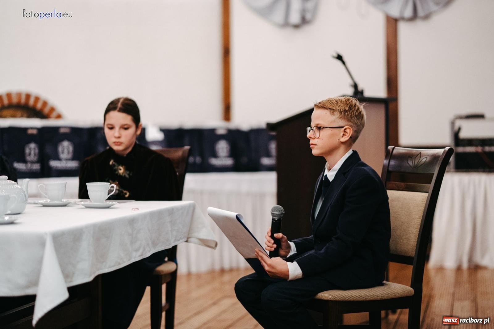 Zdjęcie w galerii na portalu naszraciborz.pl: Skarby przeszłości. Uroczysta gala podsumowująca 760-lecie nadania Krzanowicom praw miejskich wiadomości z regionu