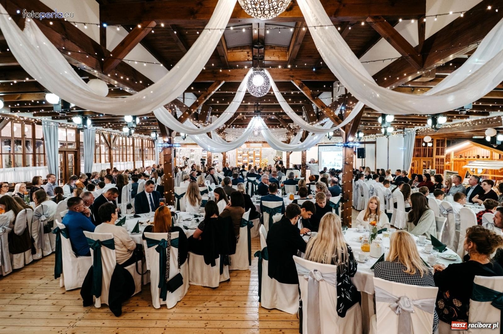 Zdjęcie w galerii na portalu naszraciborz.pl: Skarby przeszłości. Uroczysta gala podsumowująca 760-lecie nadania Krzanowicom praw miejskich wiadomości z regionu