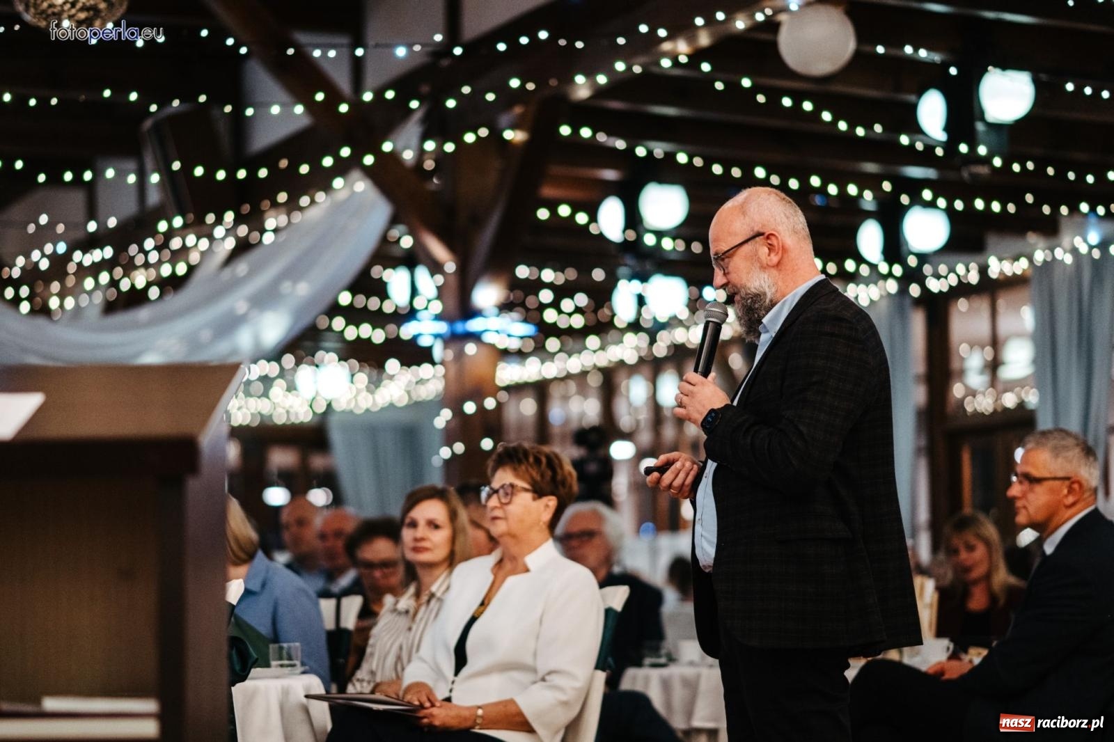 Zdjęcie w galerii na portalu naszraciborz.pl: Skarby przeszłości. Uroczysta gala podsumowująca 760-lecie nadania Krzanowicom praw miejskich wiadomości z regionu