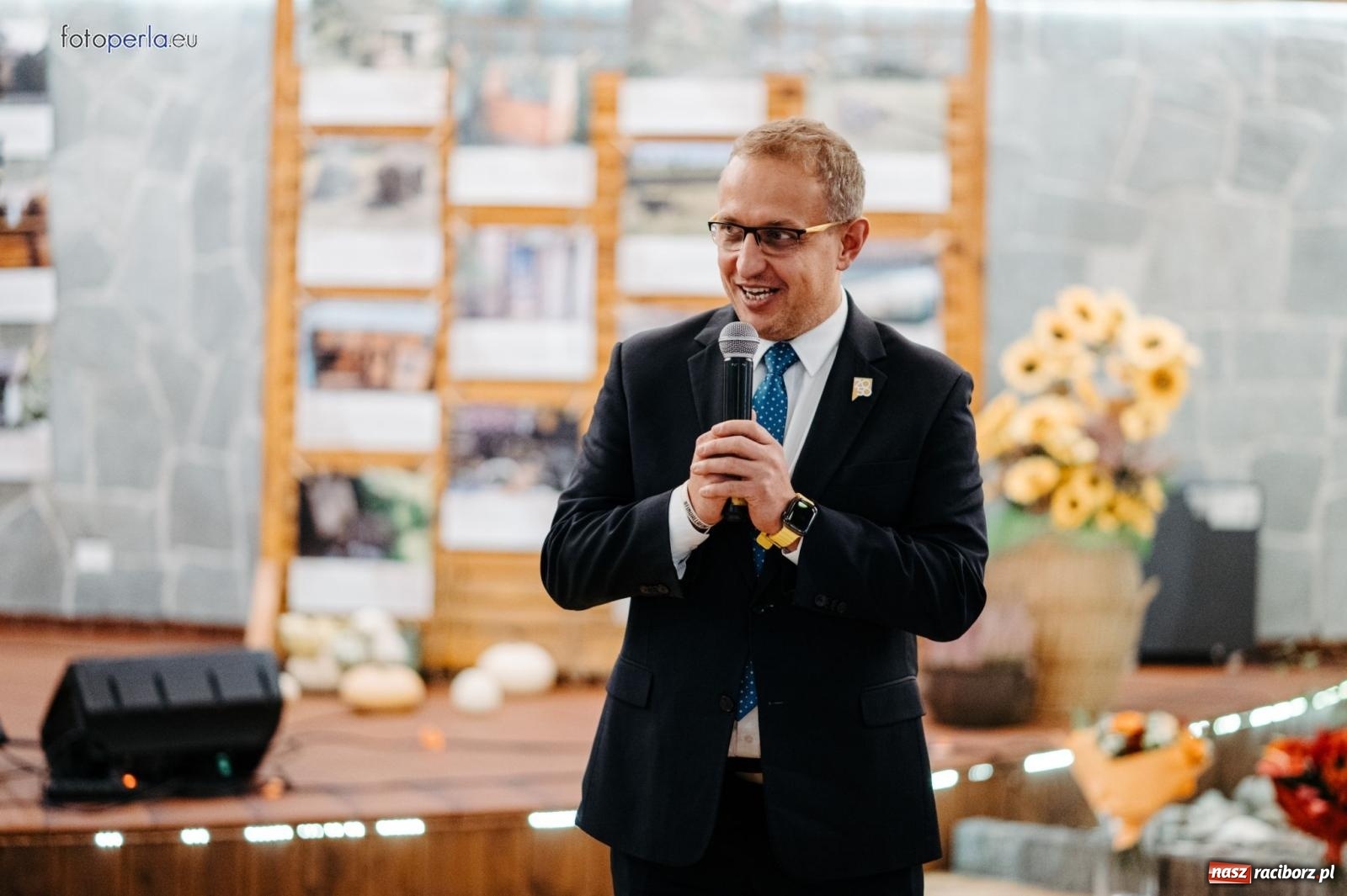 Zdjęcie w galerii na portalu naszraciborz.pl: Skarby przeszłości. Uroczysta gala podsumowująca 760-lecie nadania Krzanowicom praw miejskich wiadomości z regionu