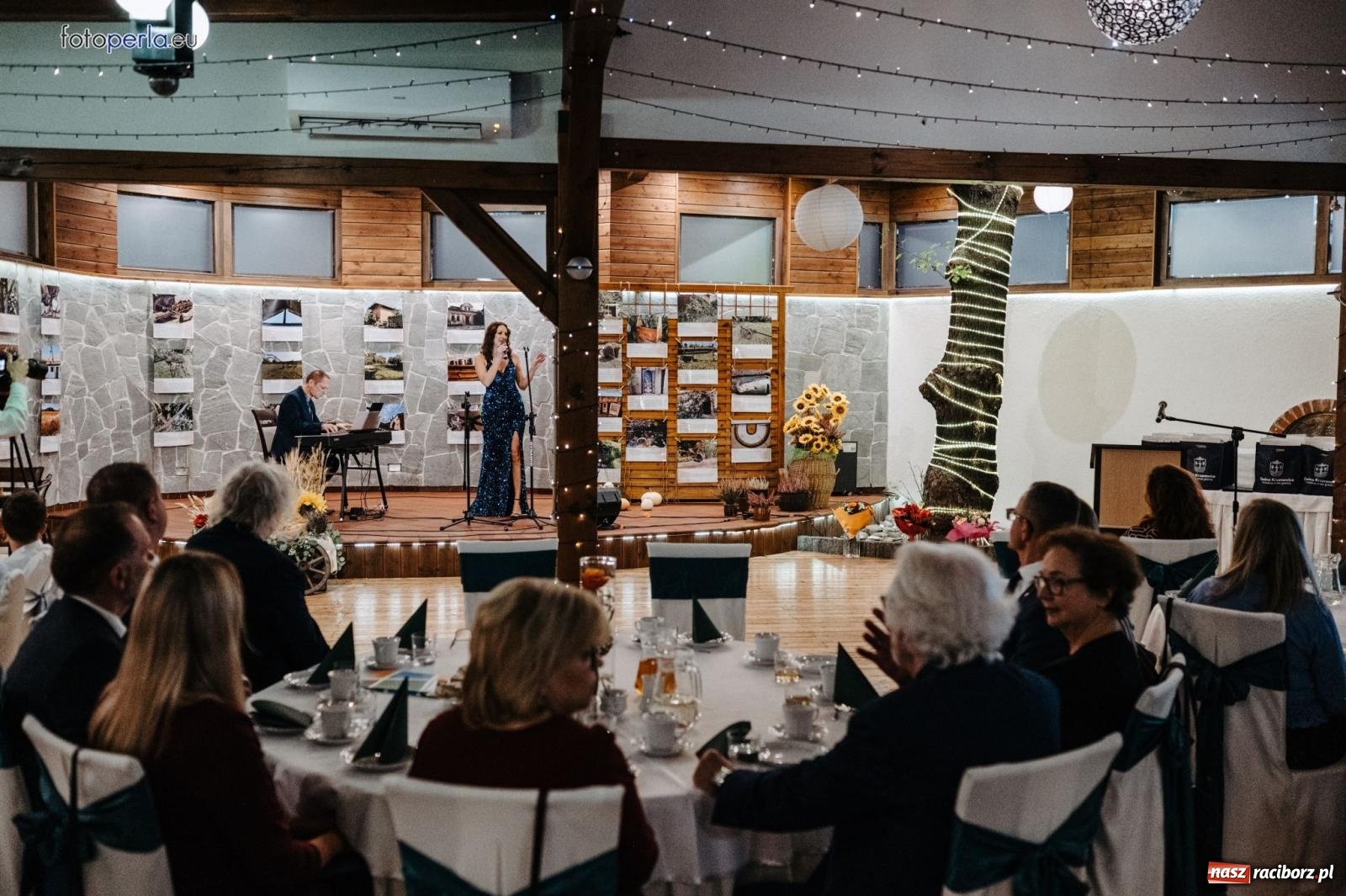 Zdjęcie w galerii na portalu naszraciborz.pl: Skarby przeszłości. Uroczysta gala podsumowująca 760-lecie nadania Krzanowicom praw miejskich wiadomości z regionu