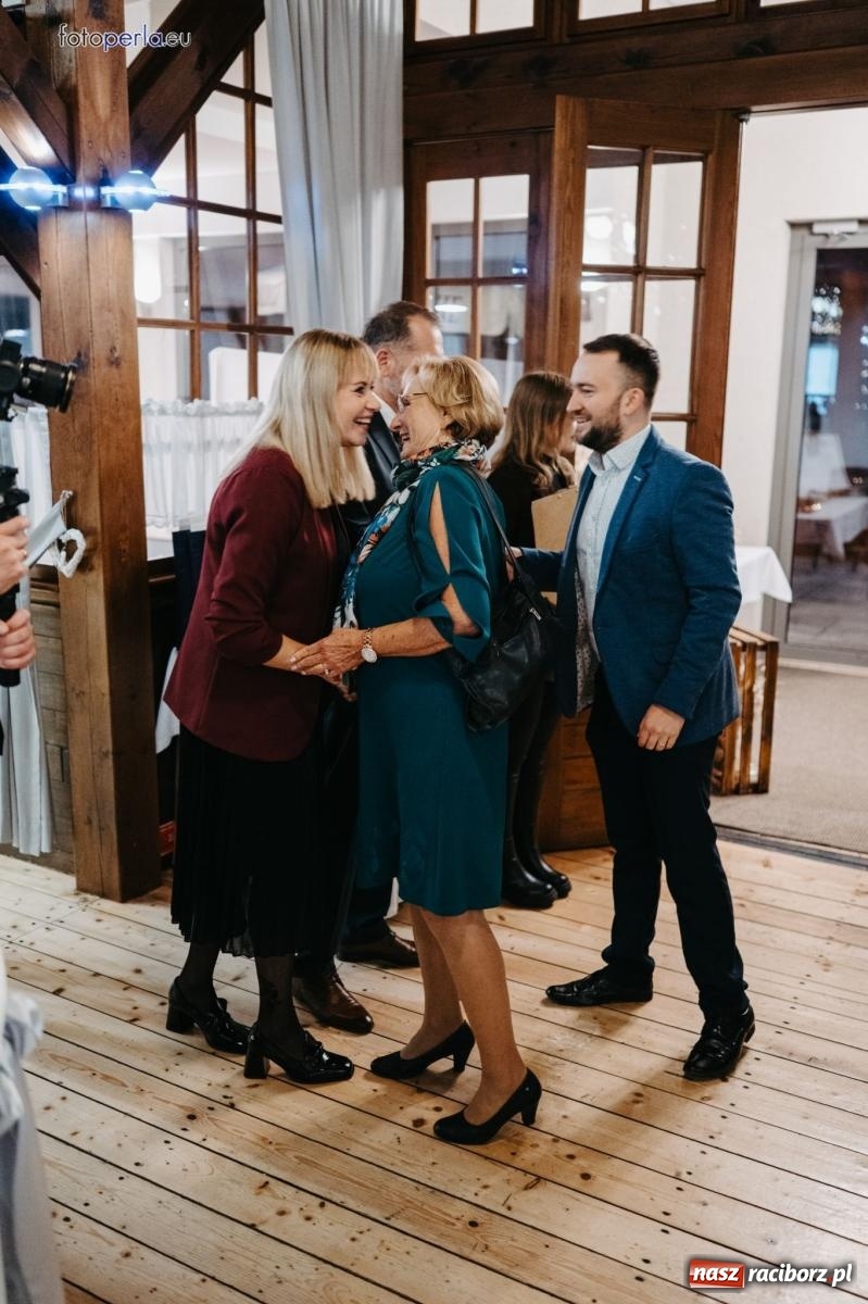 Zdjęcie w galerii na portalu naszraciborz.pl: Skarby przeszłości. Uroczysta gala podsumowująca 760-lecie nadania Krzanowicom praw miejskich wiadomości z regionu