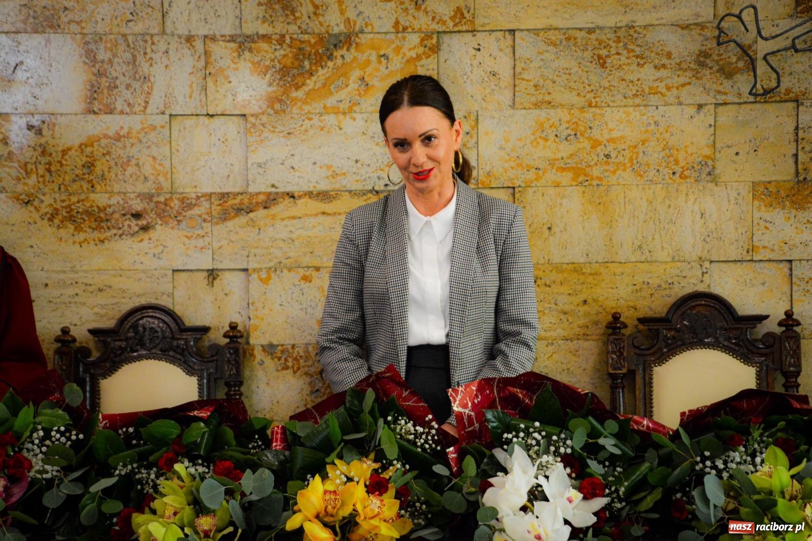 Zdjęcie w galerii na portalu naszraciborz.pl: Złote gody w Raciborzu - osiem par świętowało w USC wiadomości z regionu