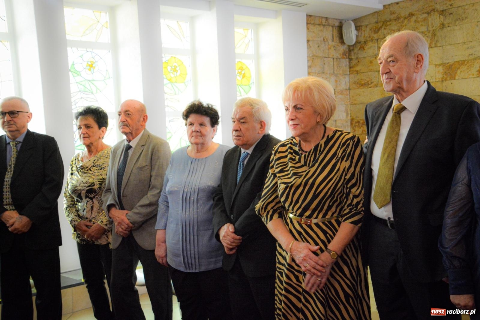 Zdjęcie w galerii na portalu naszraciborz.pl: Złote gody w Raciborzu - osiem par świętowało w USC wiadomości z regionu